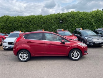 Used Ford Fiesta 2015 for sale - 74840600: Photo