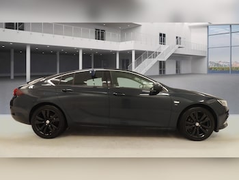 Used Vauxhall Insignia 2017 for sale - 77408770: Photo