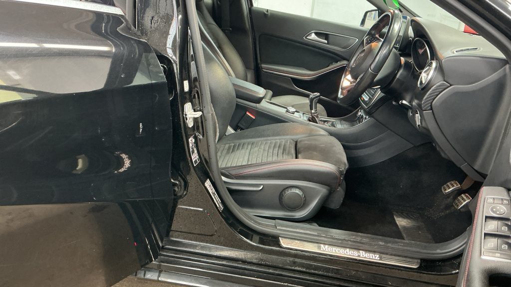 Used Mercedes-Benz A-Class 2017 for sale - 77952165: Photo 9