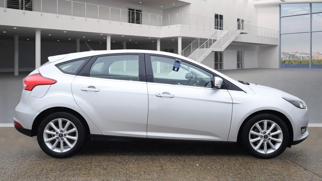 Used Ford Focus 2018 for sale - 76972914: Photo 3