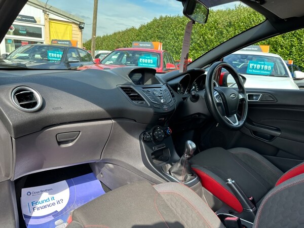 Used Ford Fiesta 2016 for sale - 73900015: Photo 15
