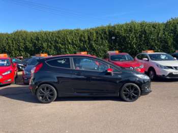 Used Ford Fiesta 2016 for sale - 73900015: Photo