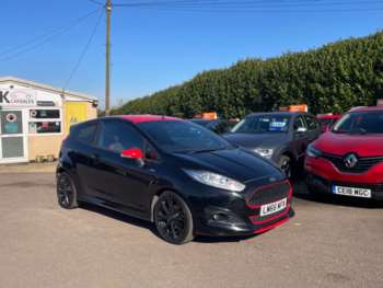 Used Ford Fiesta 2016 for sale - 73900015: Photo