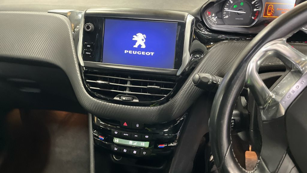 Used Peugeot 208 2019 for sale - 77747479: Photo 12