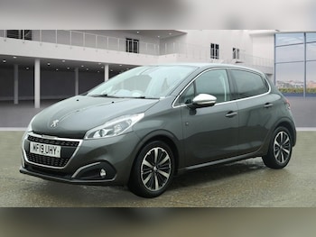 Used Peugeot 208 2019 for sale - 77747479: Photo