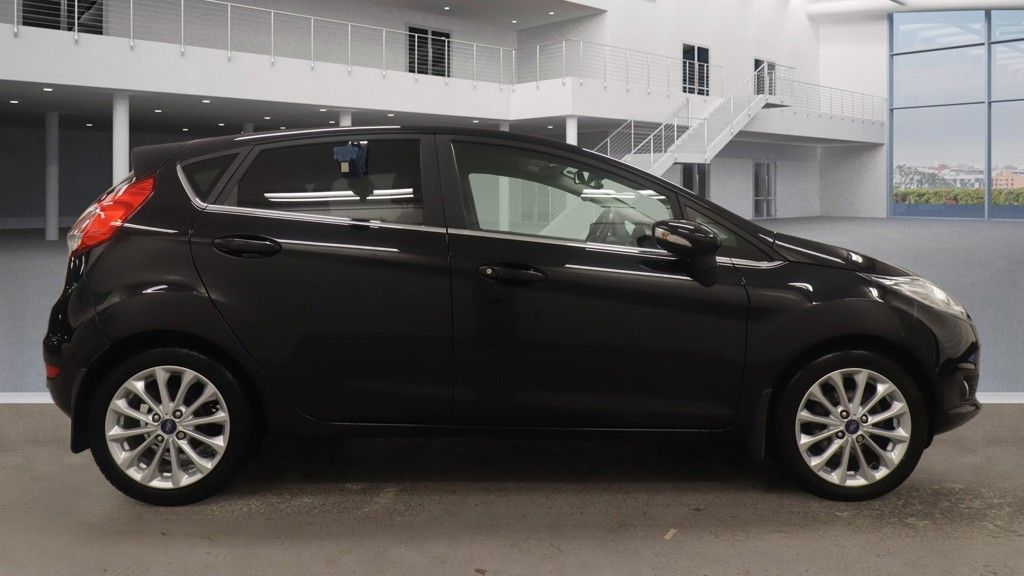 Used Ford Fiesta 2017 for sale - 76972918: Photo 3