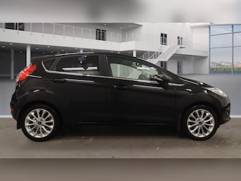 Used Ford Fiesta 2017 for sale - 76972918: Photo