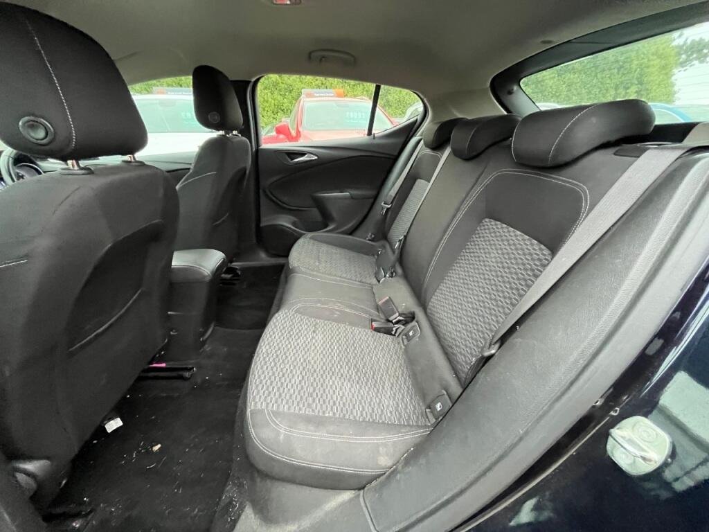 Used Vauxhall Astra 2018 for sale - 78223565: Photo 10