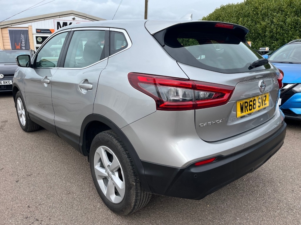Used Nissan Qashqai 2018 for sale - 77915934: Photo 17