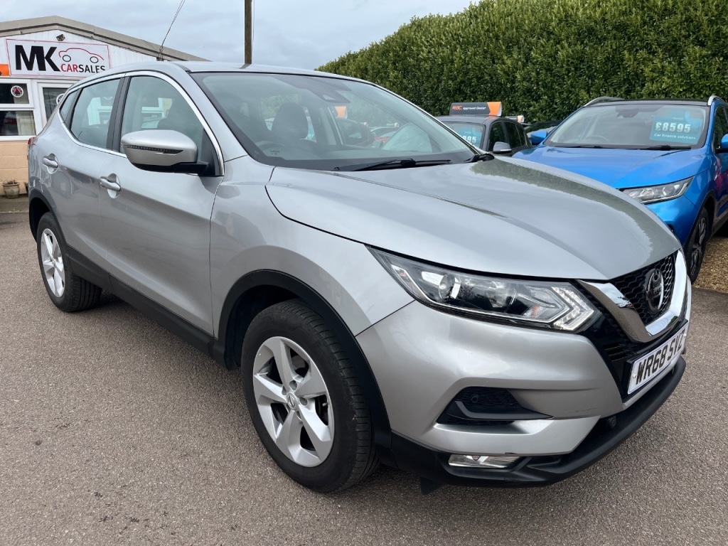 Used Nissan Qashqai 2018 for sale - 77915934: Photo 4
