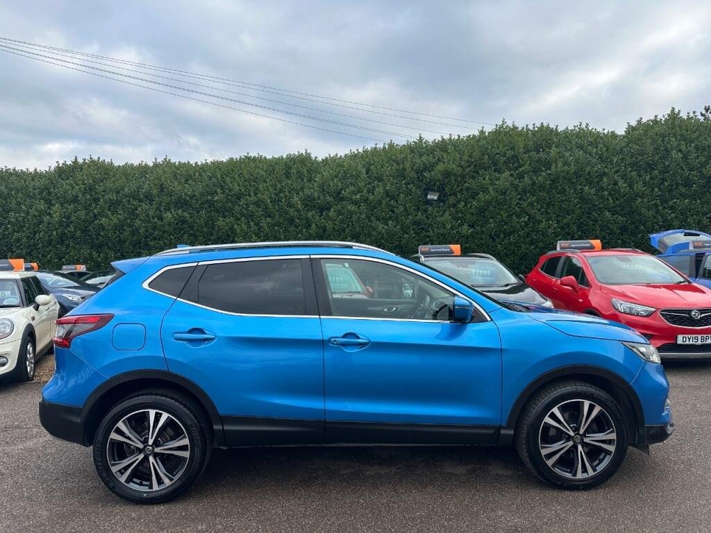 Used Nissan Qashqai 2017 for sale - 78223598: Photo 3