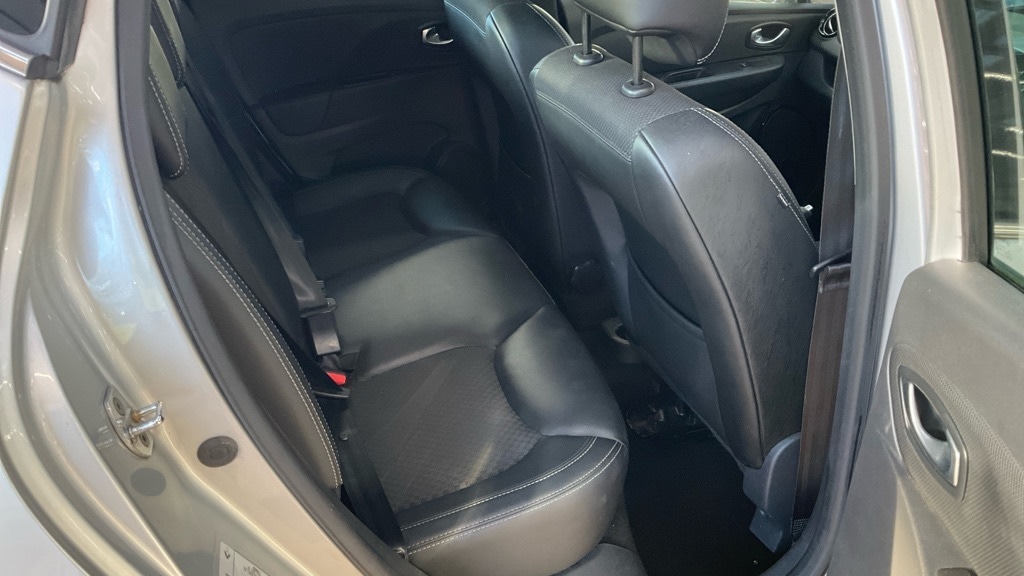 Used Renault Clio 2017 for sale - 76685829: Photo 15