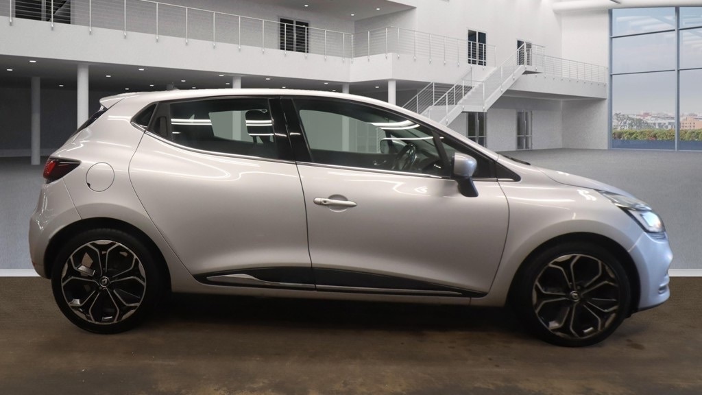 Used Renault Clio 2017 for sale - 76685829: Photo 5