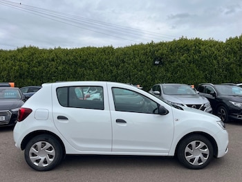Used Dacia Sandero 2017 for sale - 78607454: Photo