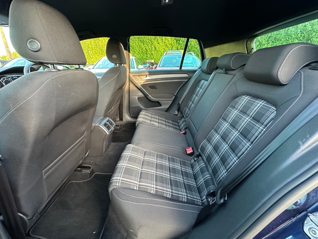 Used Volkswagen Golf 2017 for sale - 77241467: Photo 10