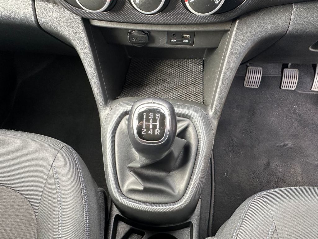 Used Hyundai i10 2018 for sale - 76641948: Photo 24