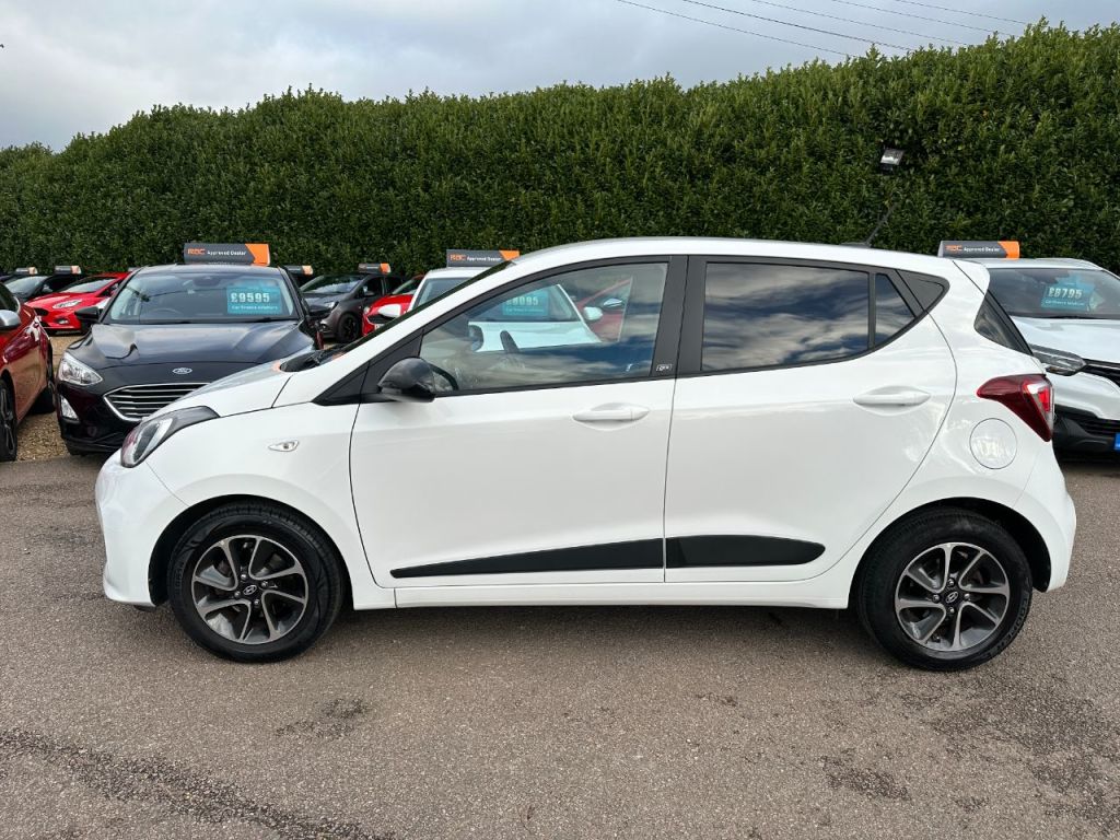 Used Hyundai i10 2018 for sale - 76641948: Photo 6