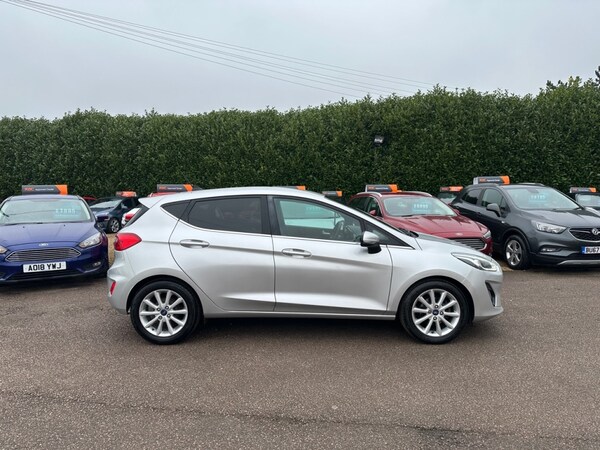 Used Ford Fiesta 2019 for sale - 73989465: Photo 3