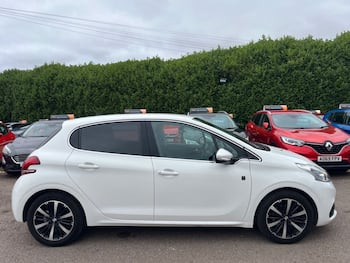 Used Peugeot 208 2019 for sale - 79738335: Photo