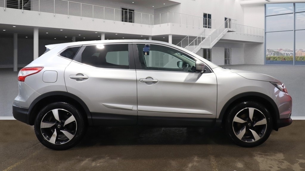 Used Nissan Qashqai 2016 for sale - 76739734: Photo 3