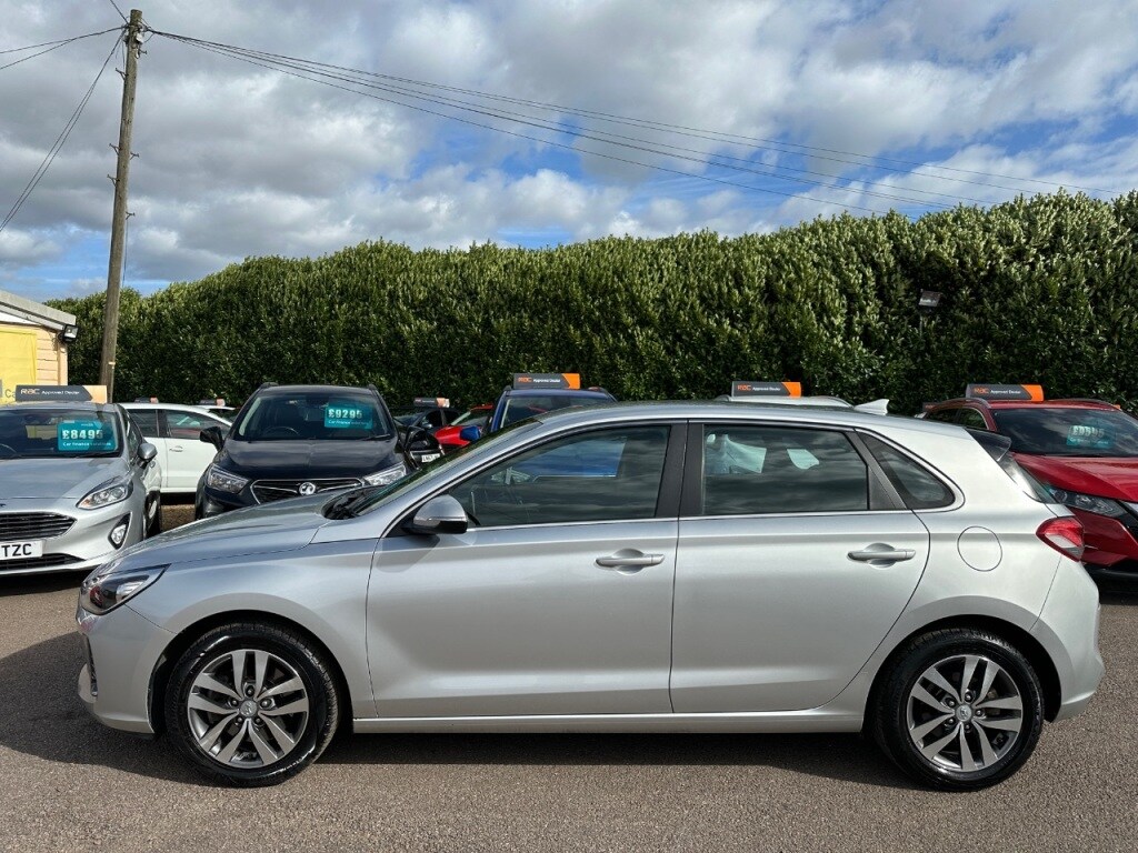 Used Hyundai i30 2018 for sale - 76118299: Photo 12