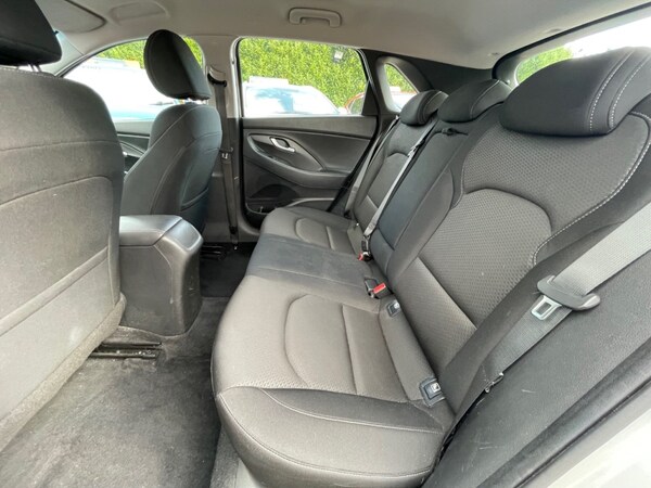 Used Hyundai i30 2018 for sale - 76118299: Photo 12