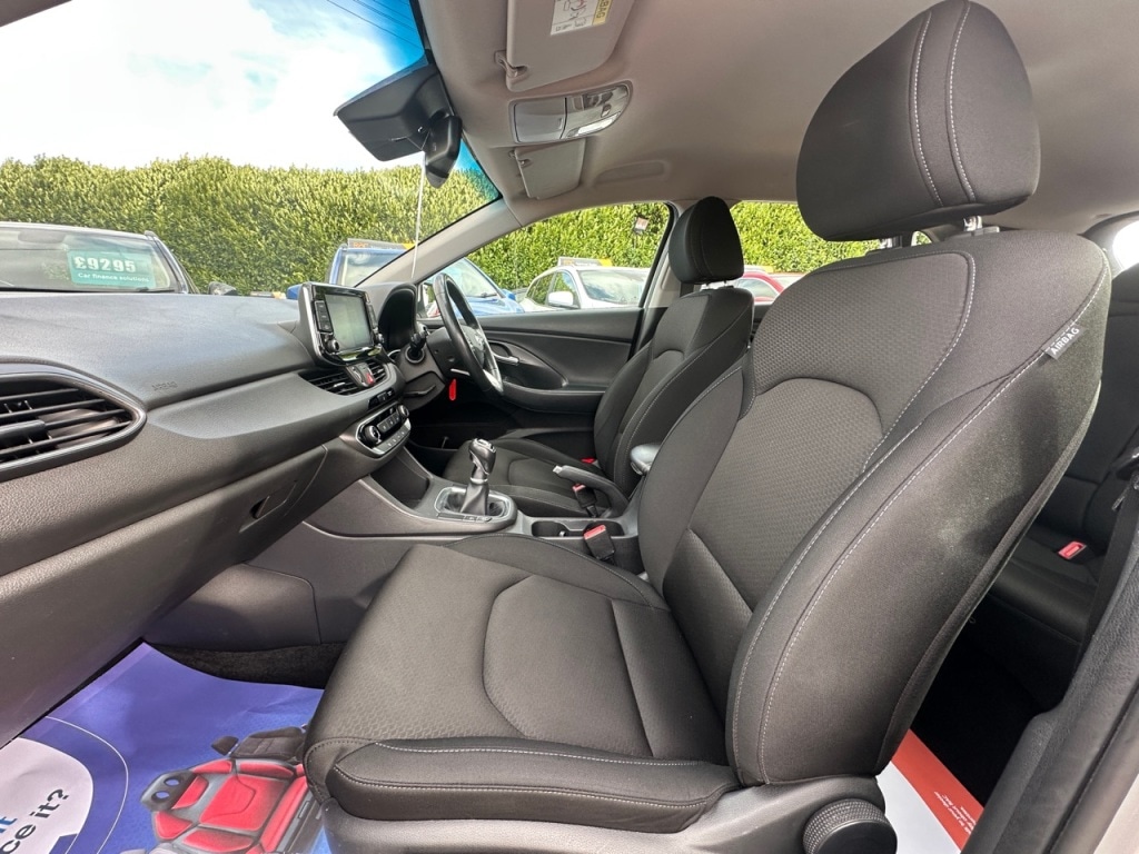 Used Hyundai i30 2018 for sale - 76118299: Photo 16