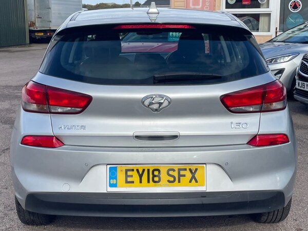 Used Hyundai i30 2018 for sale - 76118299: Photo 18