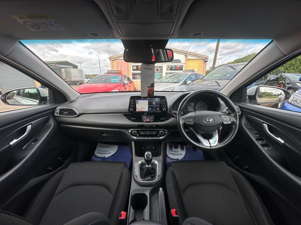 Used Hyundai i30 2018 for sale - 76118299: Photo 19