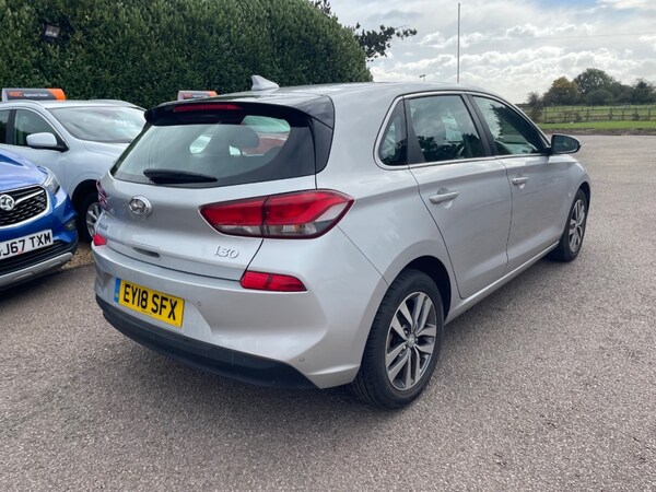 Used Hyundai i30 2018 for sale - 76118299: Photo 19
