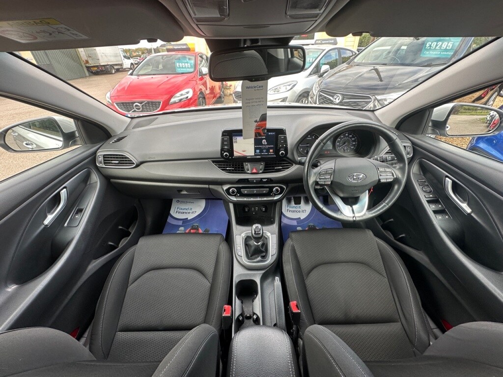 Used Hyundai i30 2018 for sale - 76118299: Photo 20