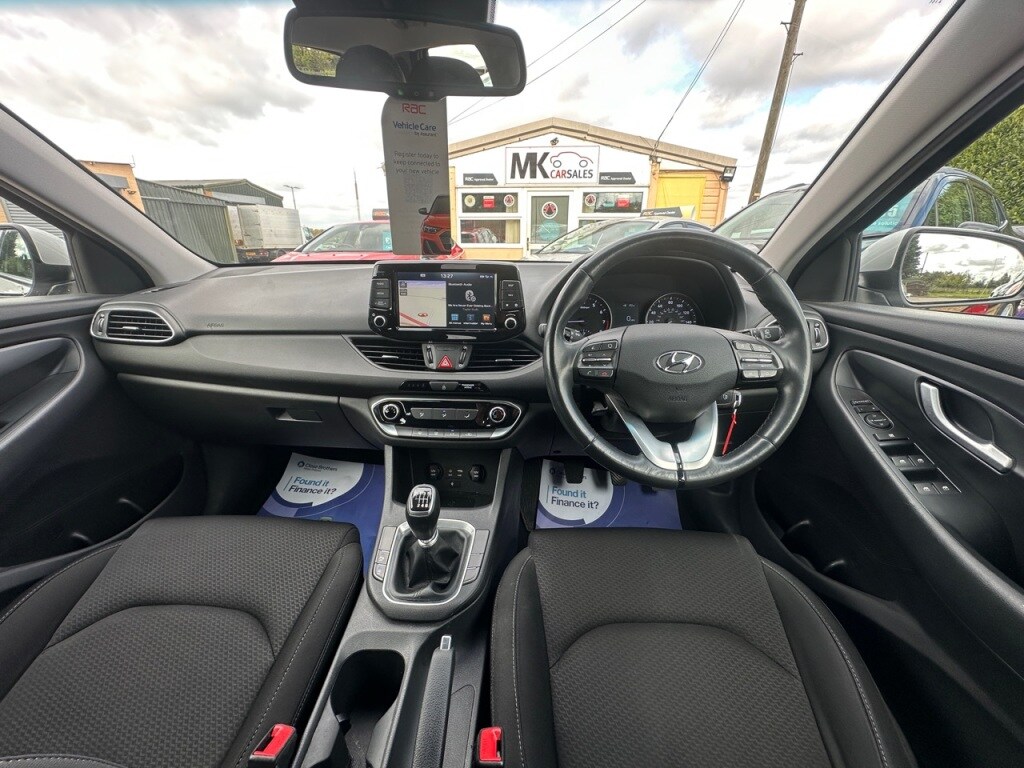 Used Hyundai i30 2018 for sale - 76118299: Photo 21