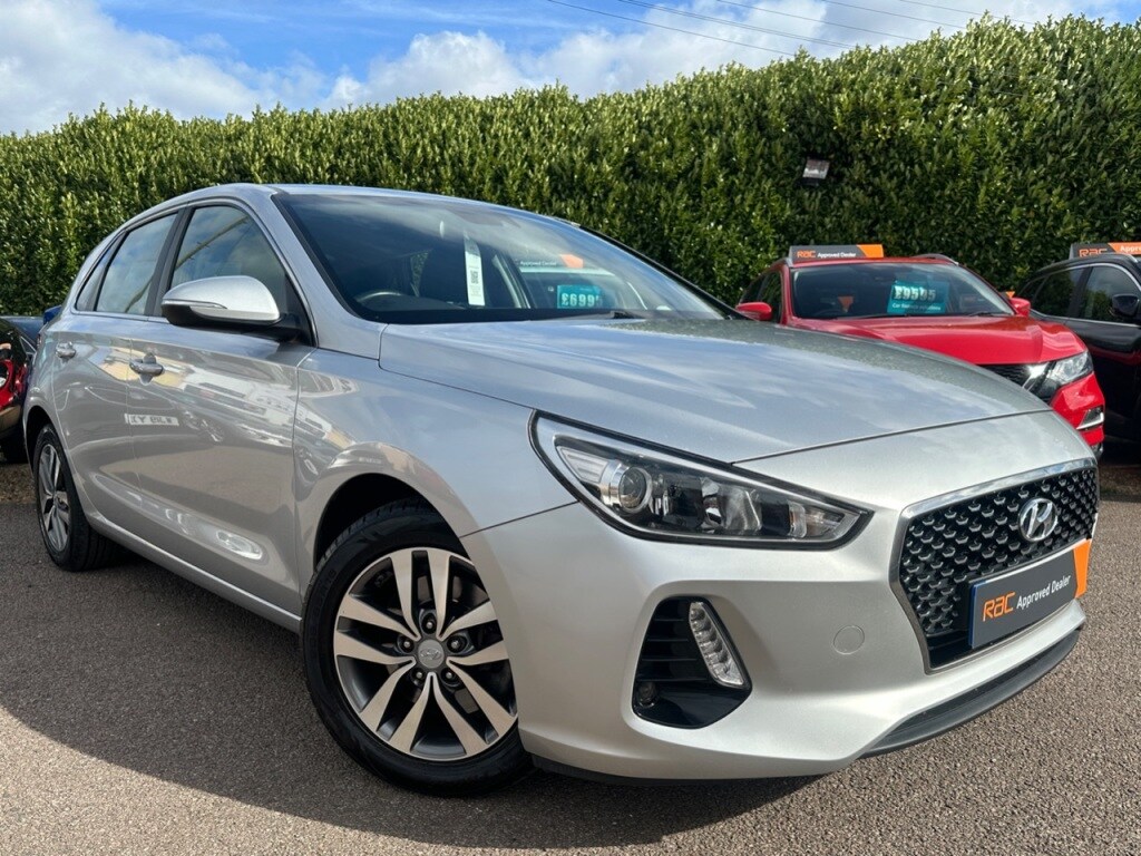 Used Hyundai i30 2018 for sale - 76118299: Photo 4