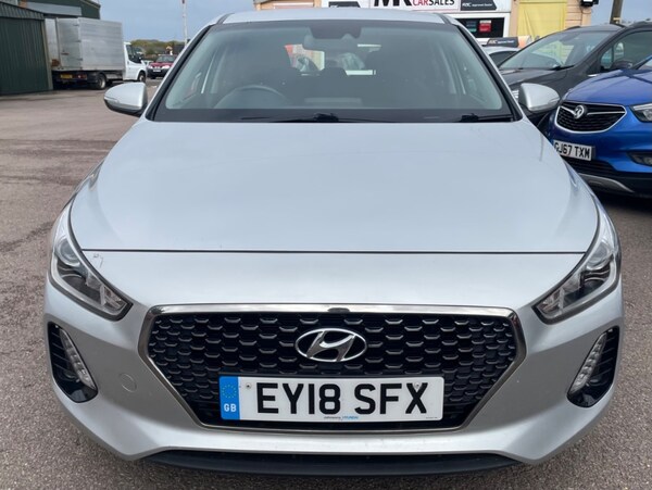 Used Hyundai i30 2018 for sale - 76118299: Photo 5