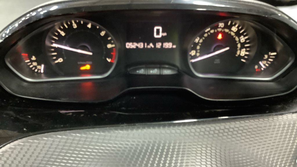 Used Peugeot 208 2018 for sale - 77226270: Photo 13