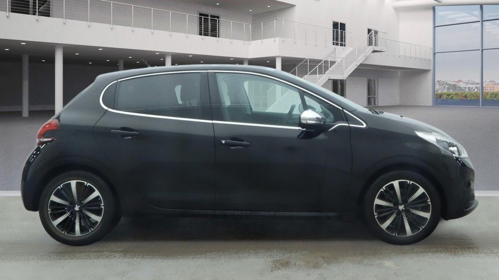 Used Peugeot 208 2018 for sale - 77226270: Photo 3