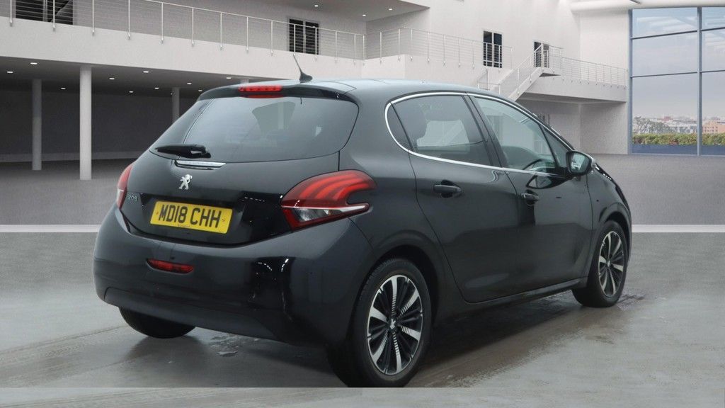 Used Peugeot 208 2018 for sale - 77226270: Photo 8