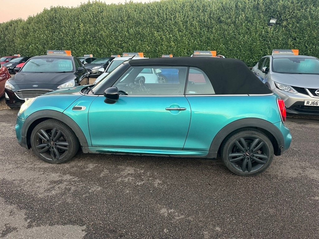 Used MINI Convertible 2017 for sale - 77006584: Photo 3