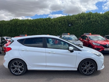 Used Ford Fiesta 2018 for sale - 79345620: Photo