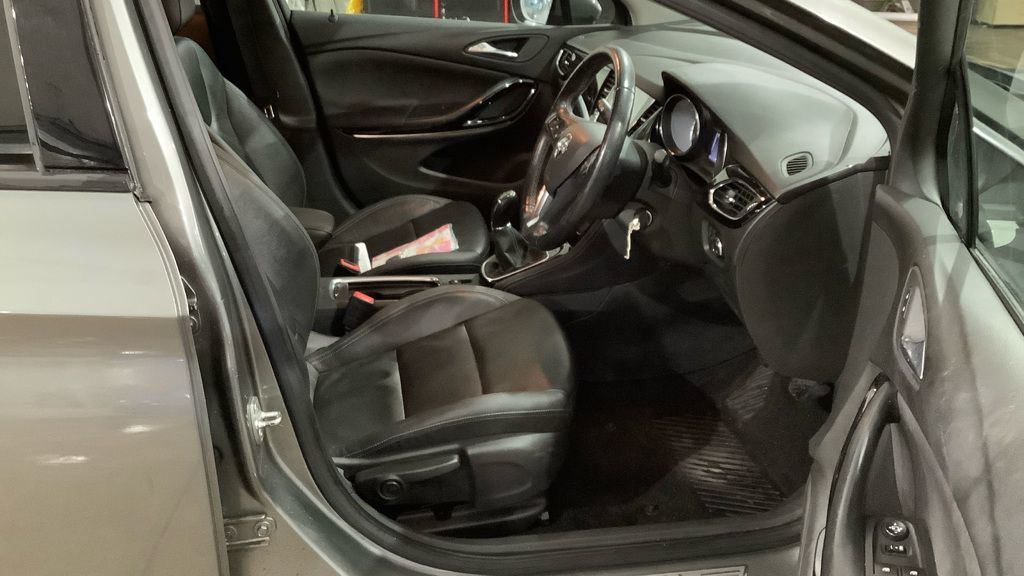 Used Vauxhall Astra 2019 for sale - 77382138: Photo 10