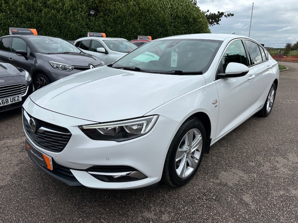 Used Vauxhall Insignia 2018 for sale - 76303205: Photo 10