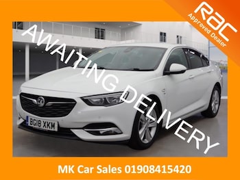 Vauxhall - Insignia