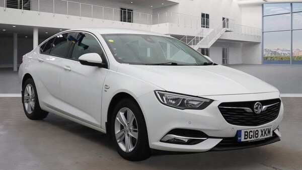 Used Vauxhall Insignia 2018 for sale - 76303205: Photo 4