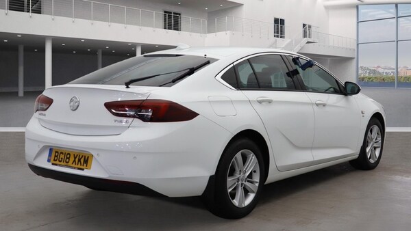 Used Vauxhall Insignia 2018 for sale - 76303205: Photo 8
