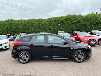 Used Ford Focus 2017 for sale - 75253191: Photo