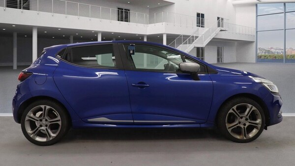 Used Renault Clio 2018 for sale - 76303180: Photo 3