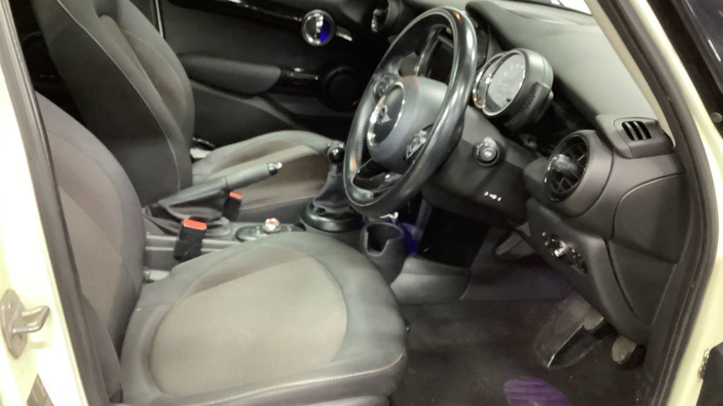 Used MINI Hatch 2015 for sale - 77059378: Photo 10