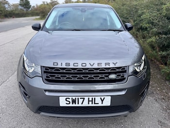 Used Land Rover Discovery Sport 2017 for sale - 76116980: Photo