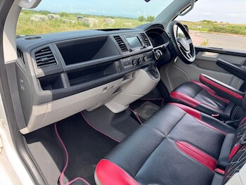 Used Volkswagen Transporter 2018 for sale - 76116951: Photo