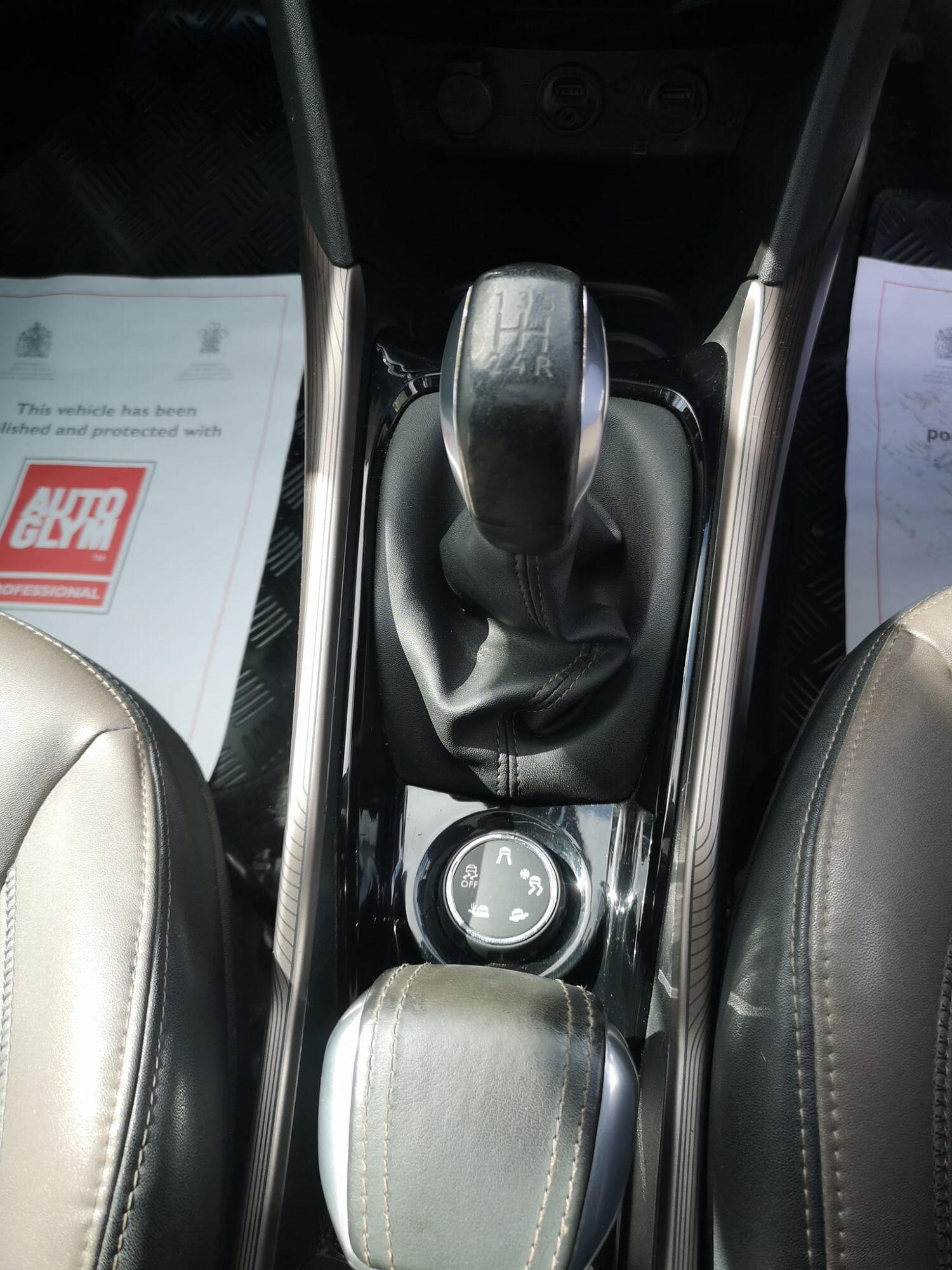 Used Peugeot 2008 2014 for sale - 76793770: Photo 14